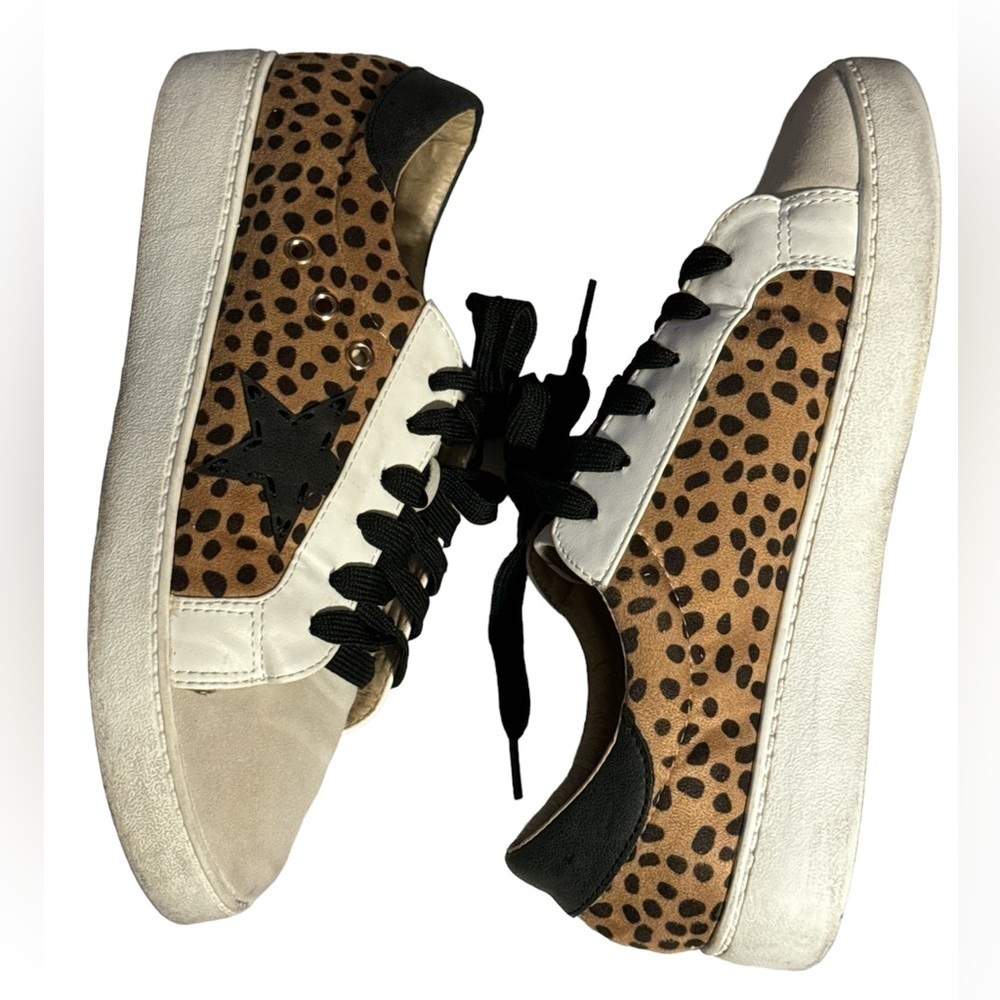 Vici Marci cheetah animal print faux suede black‎ laces sneakers Sz 7 1/2